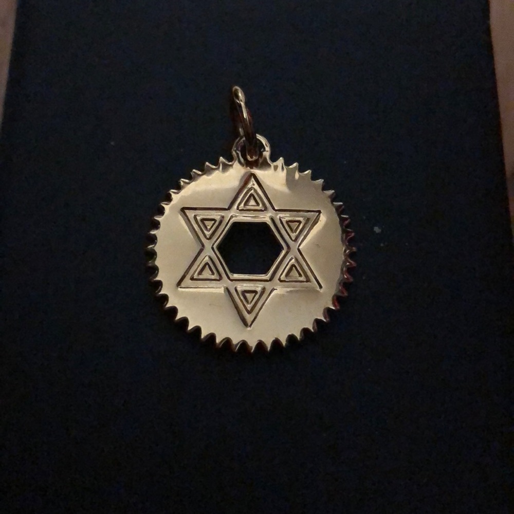 India Hicks Jewish Star Gold Token